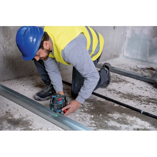 Bosch Professional Nivel Láser GCL 2-50 G (láser verde, interior, soporte RM 10, soporte de techos, alcance: hasta 15 m, 4x pilas AA, maletín)