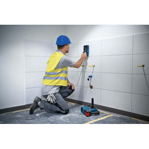 Bosch Professional Detector D-tect 200 C (detección de cables con y sin tensión, tuberías de metal y plástico, pernos de madera y cavidades, cable USB-C™, 4 pil