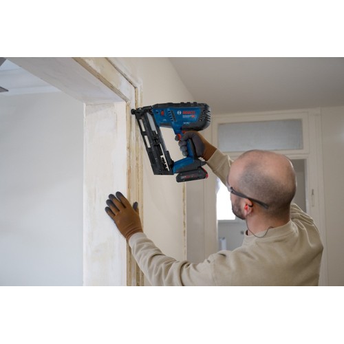 Clavadora para madera a batería GNH 18V-64-2