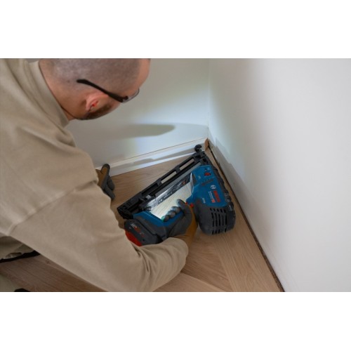 Clavadora para madera a batería GNH 18V-64 MD