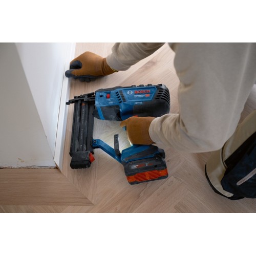 Clavadora para madera a batería GNH 18V-50 M