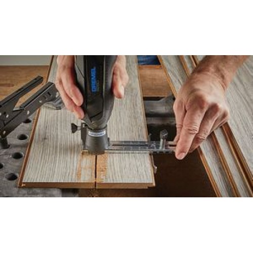 Kit de multiherramienta inteligente sin escobillas y con batería Dremel 8260 con 5 accesorios EZ SpeedClic