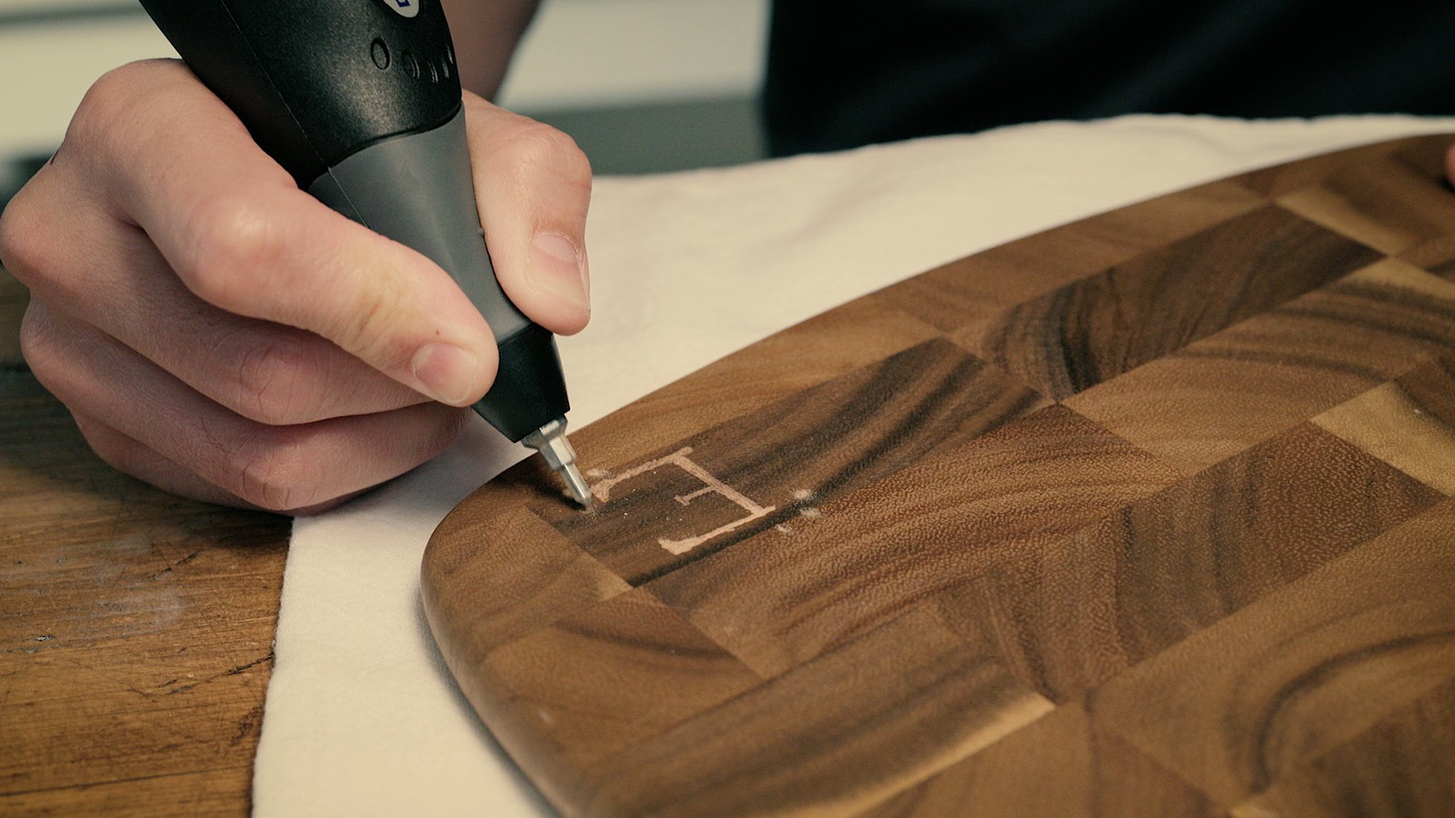 Grabadora DREMEL 290-1, herramienta compacta, (35 W), 1 accesorio, 1 plantilla