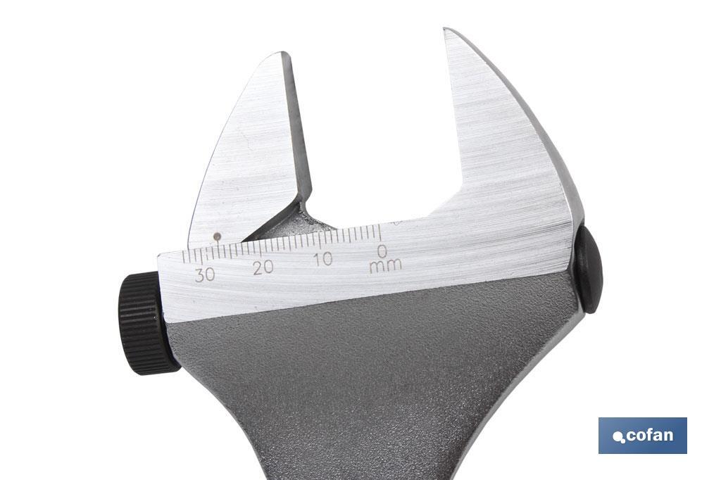 LLAVE AJUSTABLE MOLETA LATERAL 6