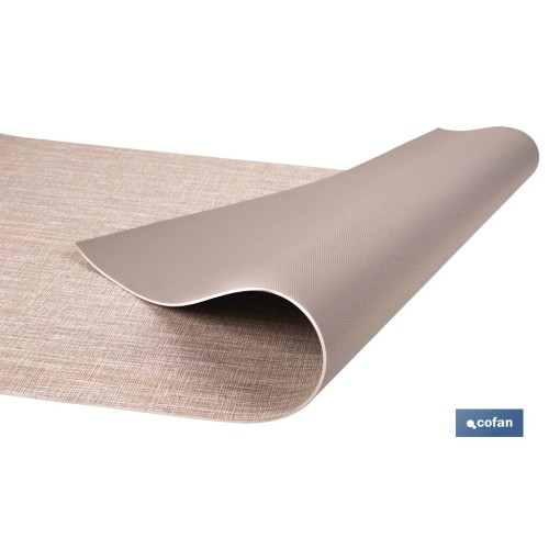 ROLLO DE ALFOMBRA VINÍLICA CON EFECTO JASPEADO BEIGE 84% VINILO 16% POLIÉSTER 52 CM X 20 M