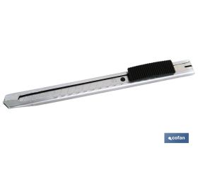 Cúter de acero inoxidable | Cuerpo compacto y ligero | Ideal para manualidades
