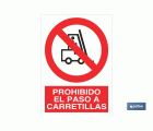 Prohibido el paso a carretillas