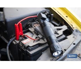 ARRANCADOR DE BATERIAS CON LINTERNA