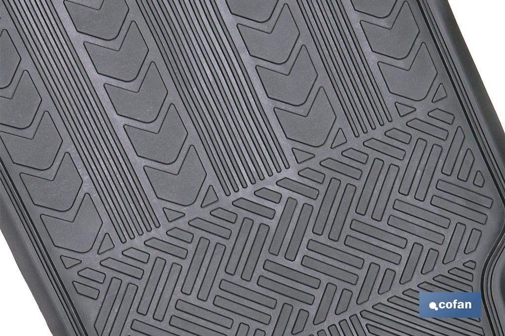 JUEGO DE ALFOMBRILLAS DE PVC PARA AUTOMÓVIL 4 UDS.