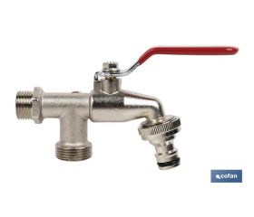Grifo con maneta y doble salida | Medidas: 1/2 x 3/4 x 3/4 | Adecuado para manguera | PN: 25 bar