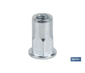Tuercas remachables semihexagonales de fondo abierto y cabeza ancha | Gran variedad de medidas