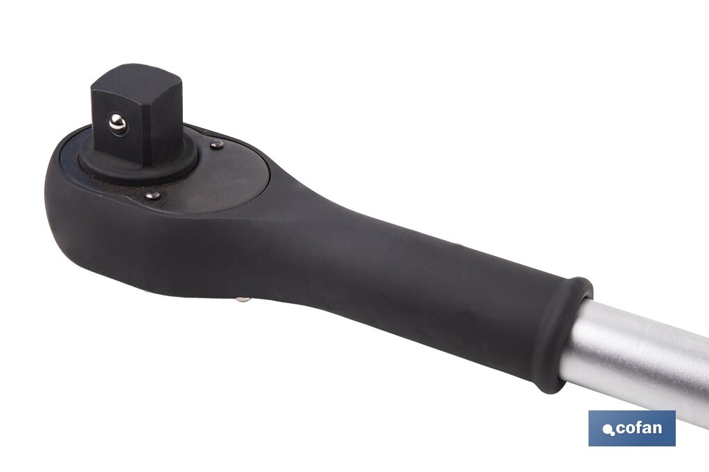 LLAVE DE CARRACA REVERSIBLE 1