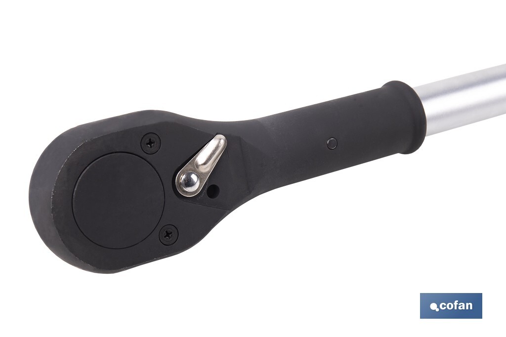 LLAVE DE CARRACA REVERSIBLE 1