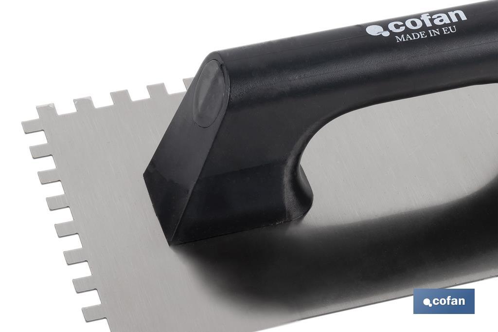 LLANA DENTADA MANGO PLÁSTICO 300X150X0,7 MM