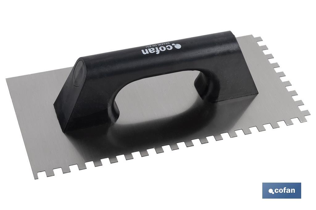 LLANA DENTADA MANGO PLÁSTICO 300X150X0,7 MM