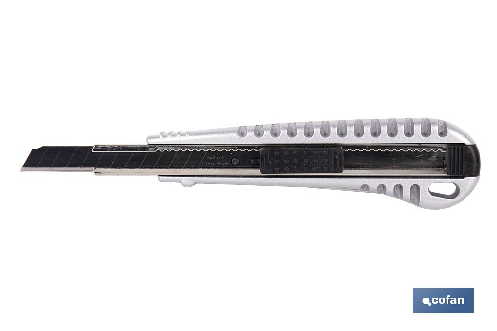 CÚTER DE ALUMINIO 9 MM