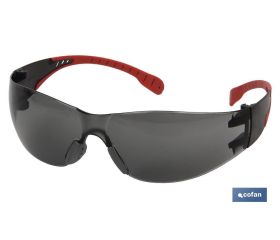 GAFAS SEGURIDAD SUPER LIGERA 18Grs LENTE OSCURA