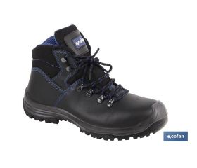 Bota de Piel | Color Negro | Seguridad S-3 | Model Dafne | Puntera de Carbono Light