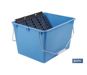 CUBETA 16 L. AZUL CON REJILLA 2 ASAS