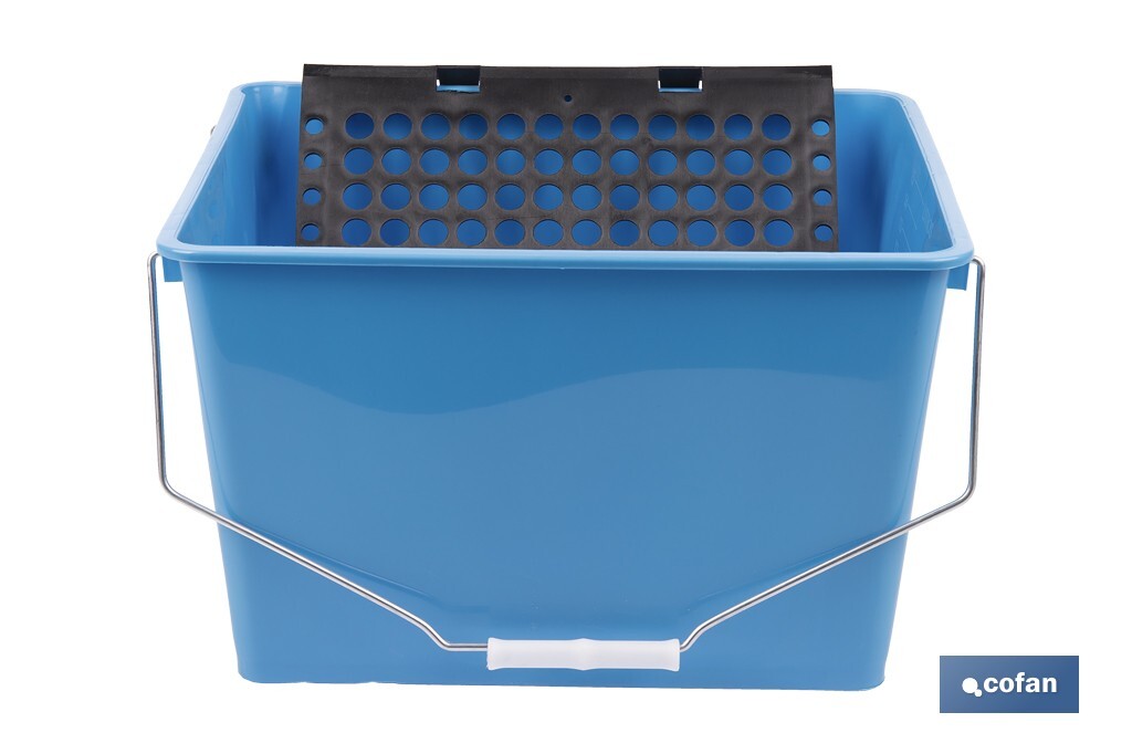 CUBETA 16 L. AZUL CON REJILLA 2 ASAS