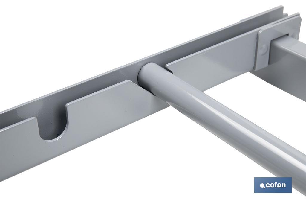 SET EXPOSITOR DE CUERDAS Y CADENAS CON BARRA DE CARGA