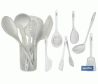 Set de 7 utensilios blancos para cocina de la gama Bach