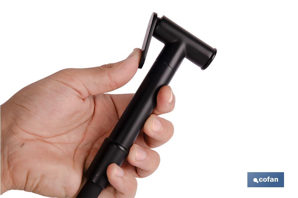 DUCHA HIGIÉNICA PARA INODORO AGUA FRÍA Y CALIENTE COLOR NEGRO 13 X 7,5 X 10 CM