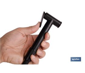 DUCHA HIGIÉNICA PARA INODORO AGUA FRÍA Y CALIENTE COLOR NEGRO 13 X 7,5 X 10 CM