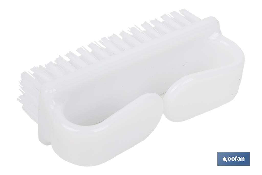 CEPILLO DE UÑAS CON ASA 8.2 CM