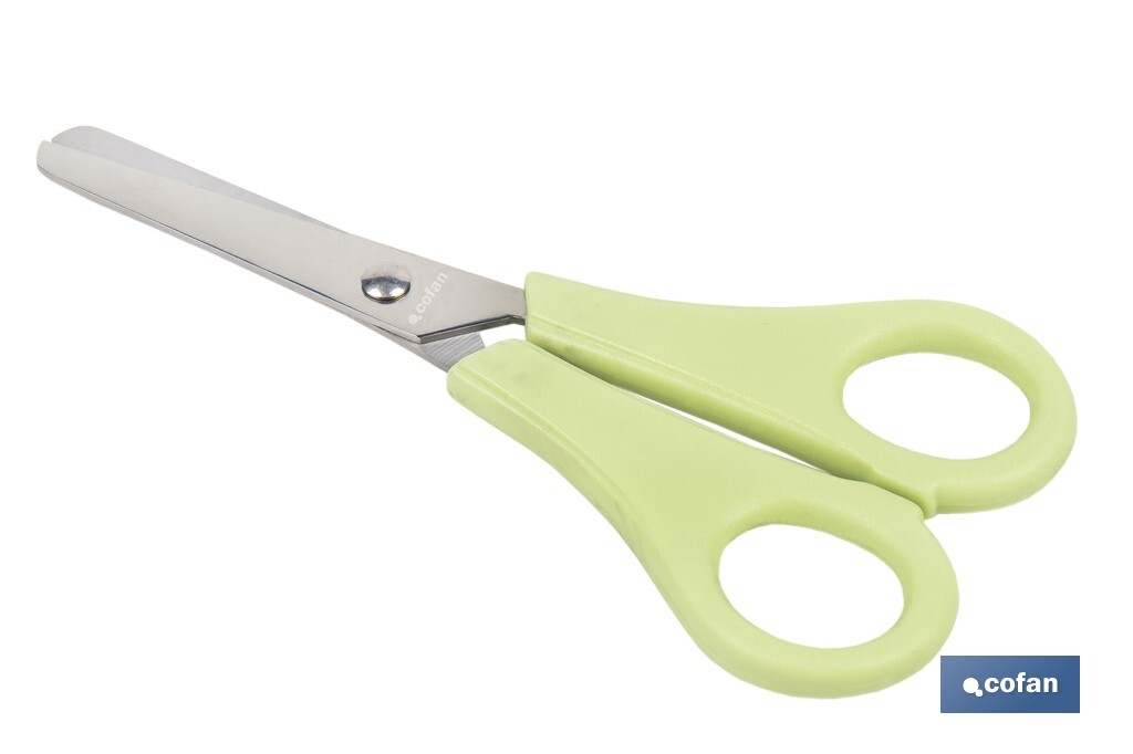 TIJERA ESCOLAR PUNTA REDONDA COLOR VERDE 13,3 CM