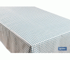 Rollo de hule de cuadros Vichy con corazones| Protección y estilo para la mesa