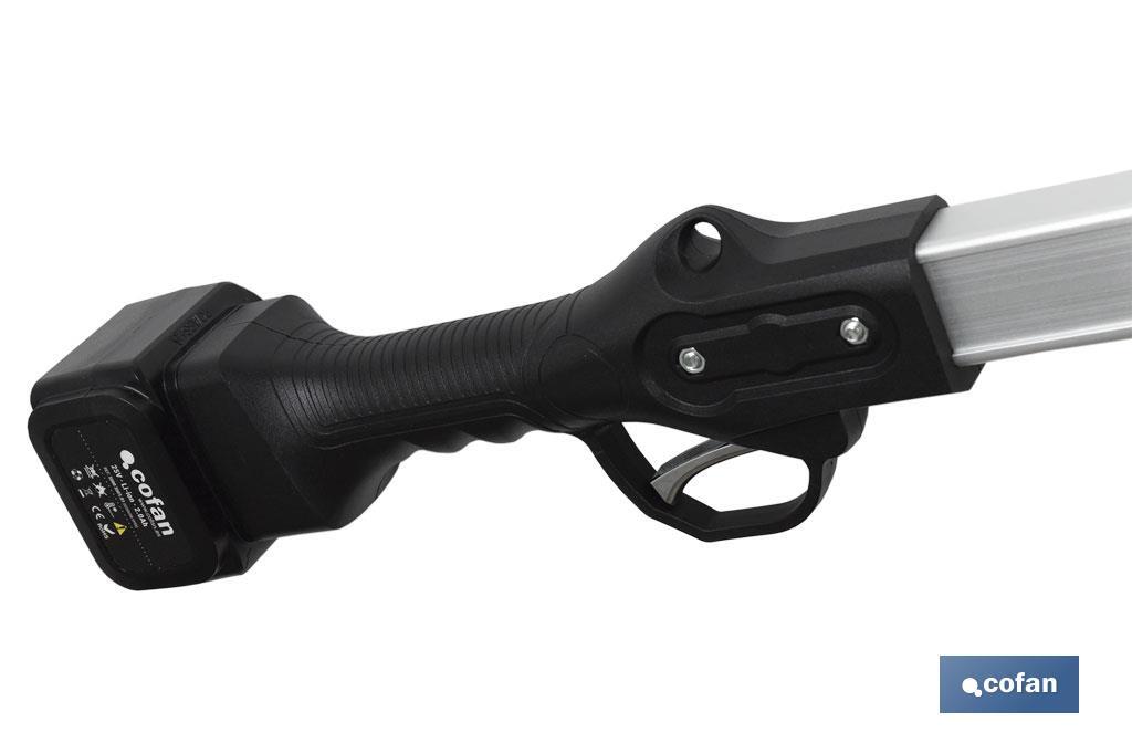 CONJUNTO TIJERAS DE PODAR A BATERÍA + PÉRTIGA EXTENSIBLE 190 CM