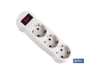 Adaptador triple Frontal Schuko con interruptor | Color Blanco | 16 A - 250 V