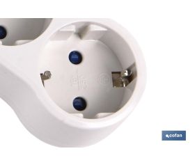 ADAPTADOR 3 VIAS FRONTAL SCHUKO CON INTERRUPTOR (3.500W)