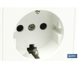 BASE CUADRADA SUPERFICIE +T.T.(16A-250V)