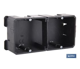 CAJA EMPOTRAR MECANISMOS UNIVERSAL 65X65X40 9 ENTRADAS TUBO