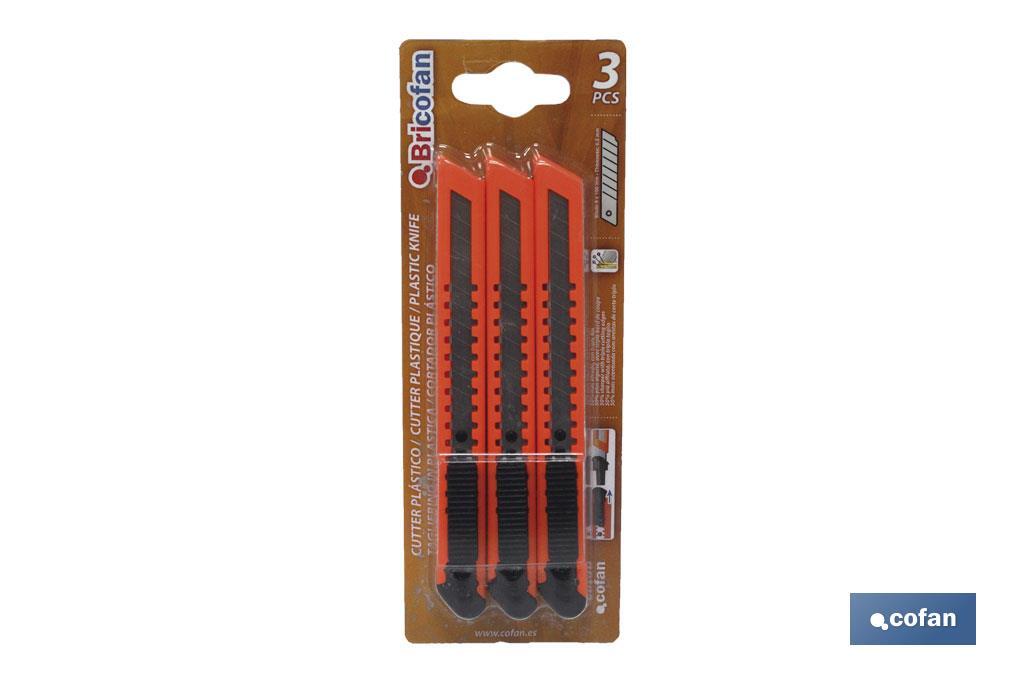 PACK 3 CUTTERS ABS EN BLISTER HOJA 9 MM