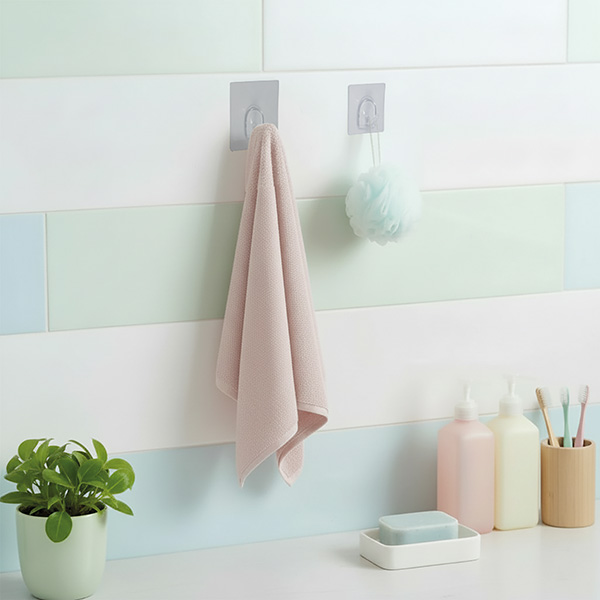 Mod. B5101-H Percha Removible. Transparente. 80 x 62 mm [Blister 1 unidad]