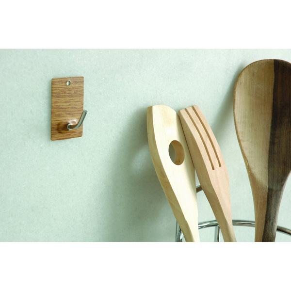 Mod. B7026-Z Percha mediana adhesiva. Madera. 26 x 43 mm [Blister 3 unidades]