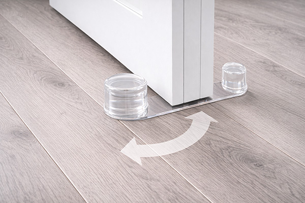 Mod. B7835-H Tope Retenedor Giratorio Plástico. Adhesivo. Transparente. 32 x 102 x 22 mm [Blister 1 unidad]