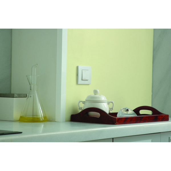 Mod. B8038 Ángulo metálico adhesivo. Lacado Blanco. 250 cm. 30 x 30 mm [Granel]