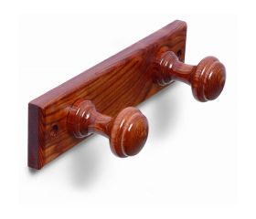 B3030-Z Perchero madera Pino. Sapeli. 220 x 55 mm. 2 pomos
