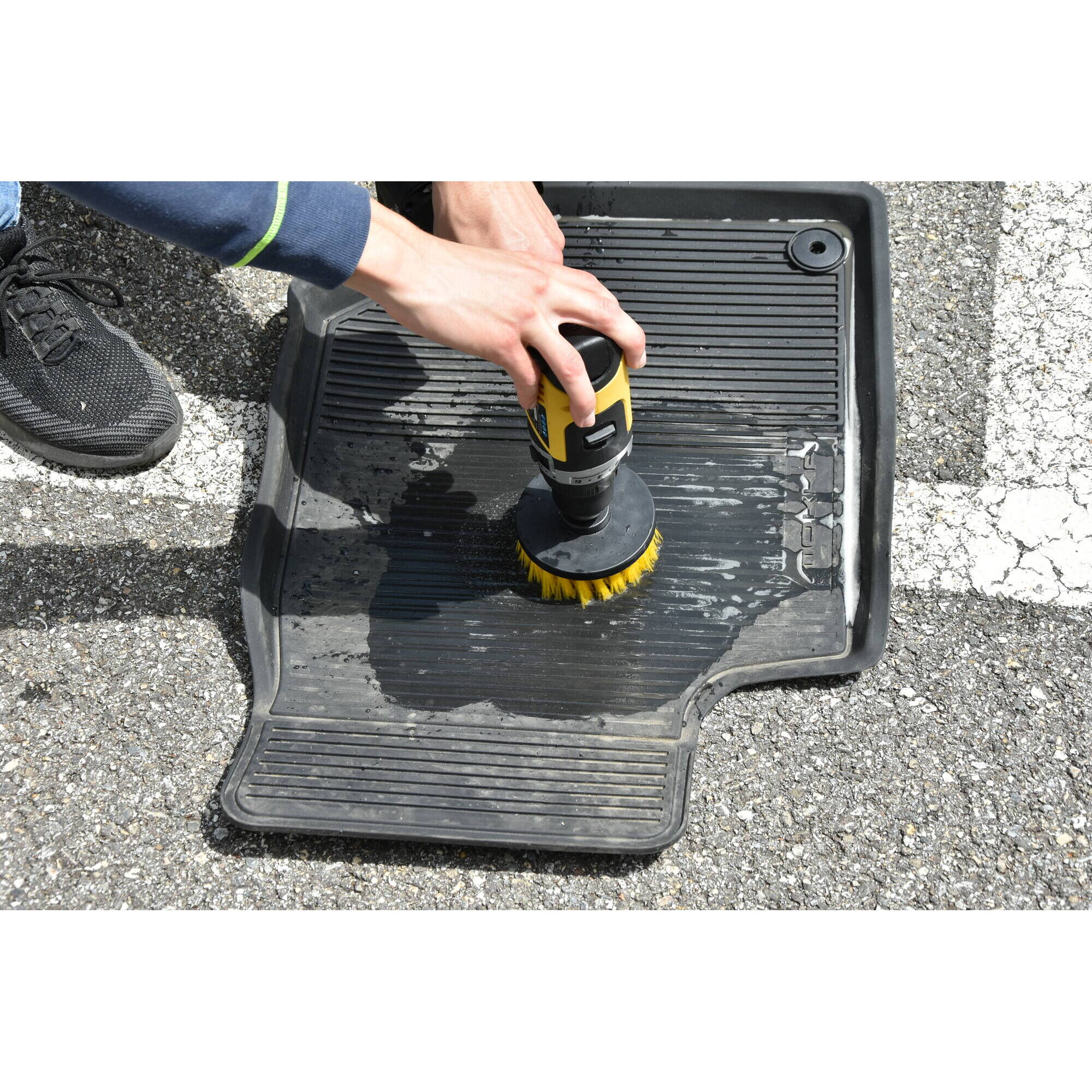 Cepillo PLANO -Para taladro -Alambre de polipropileno suave -Limpieza de todos los materiales (Cartoncillo colgante) / Ø: 50 / 0.50