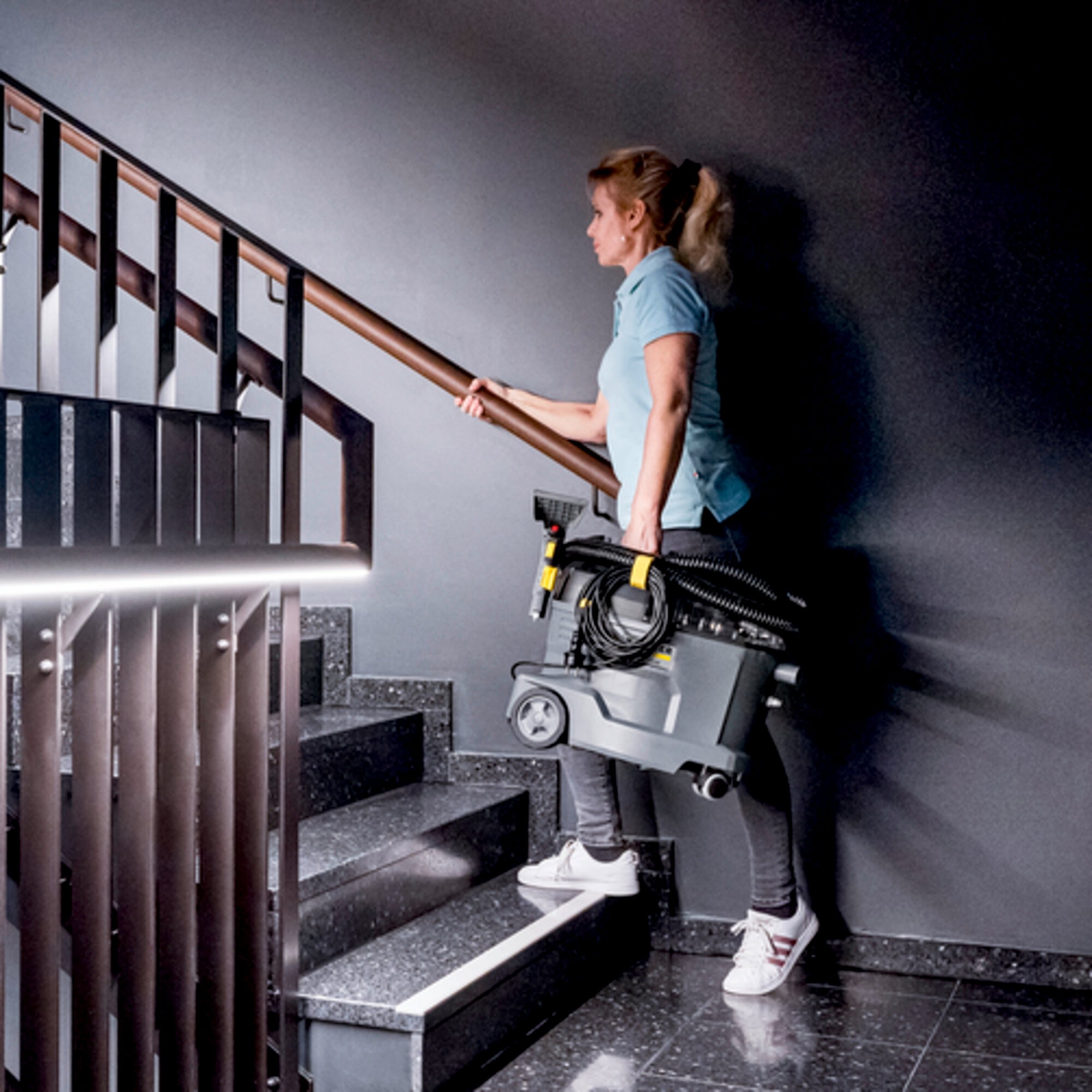 Lava-aspiradora Puzzi 8/1