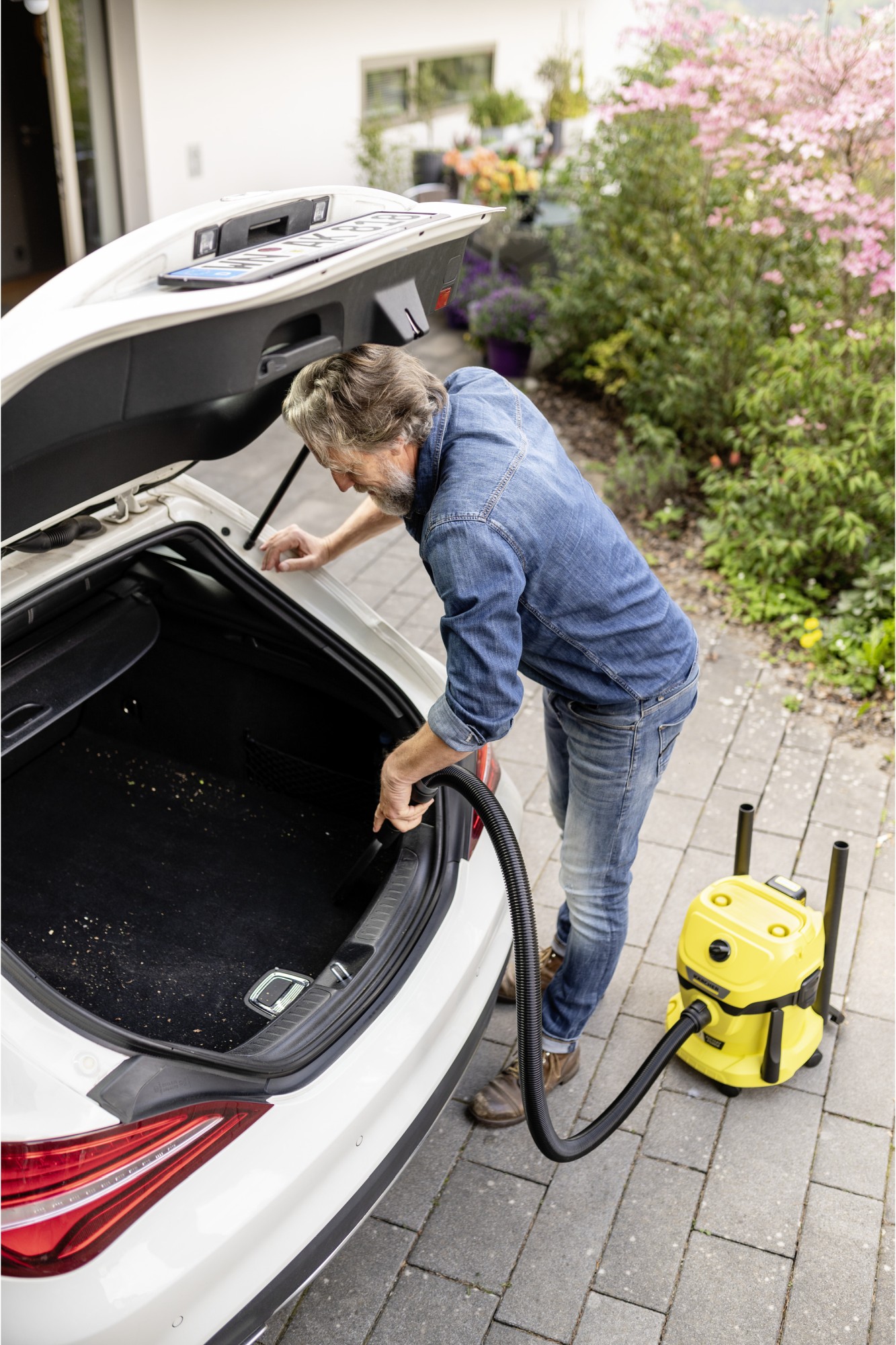 Aspiradora para suciedad sólida y líquida a batería WD 2-18