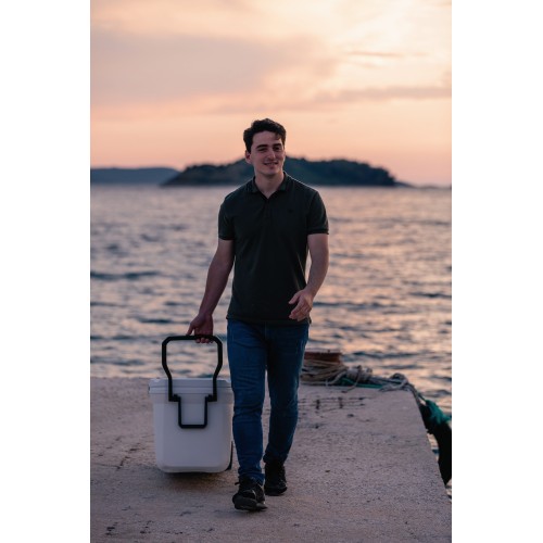 Nevera MARINE XTREME 100QT con ruedas (94 L).