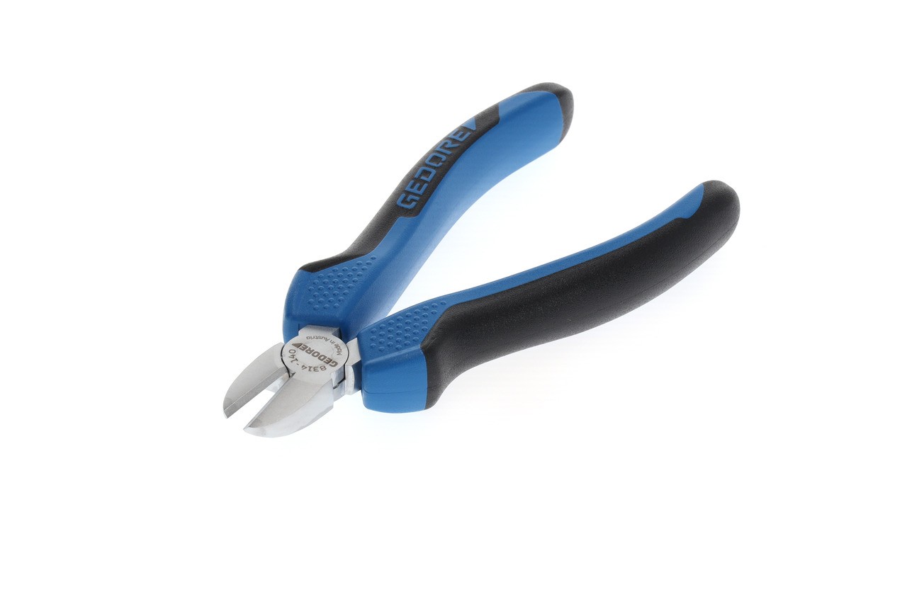 8314-140 JC Alicates de corte lateral 140 mm Mango 2K