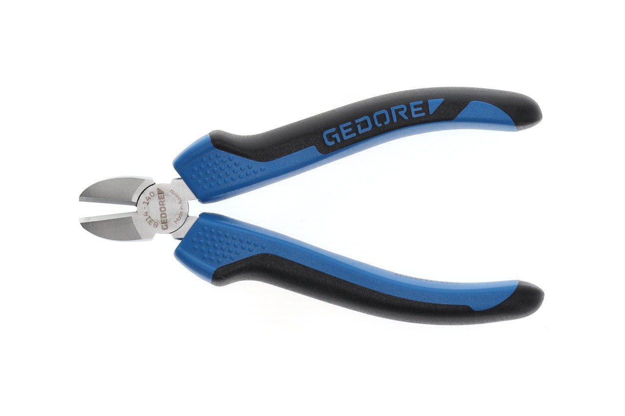 8314-140 JC Alicates de corte lateral 140 mm Mango 2K