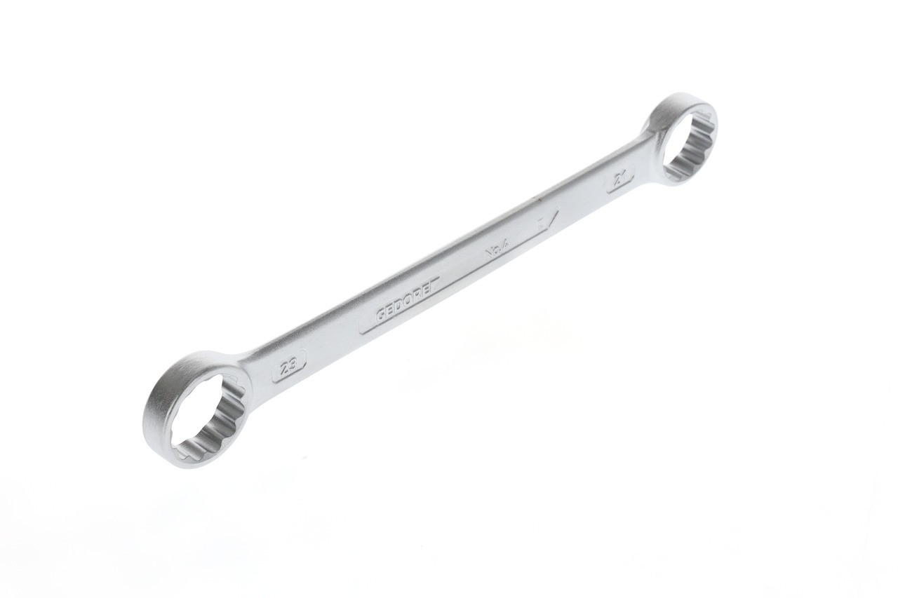4 21X23 Llave de anillo doble recta UD-Profil 21x23 mm