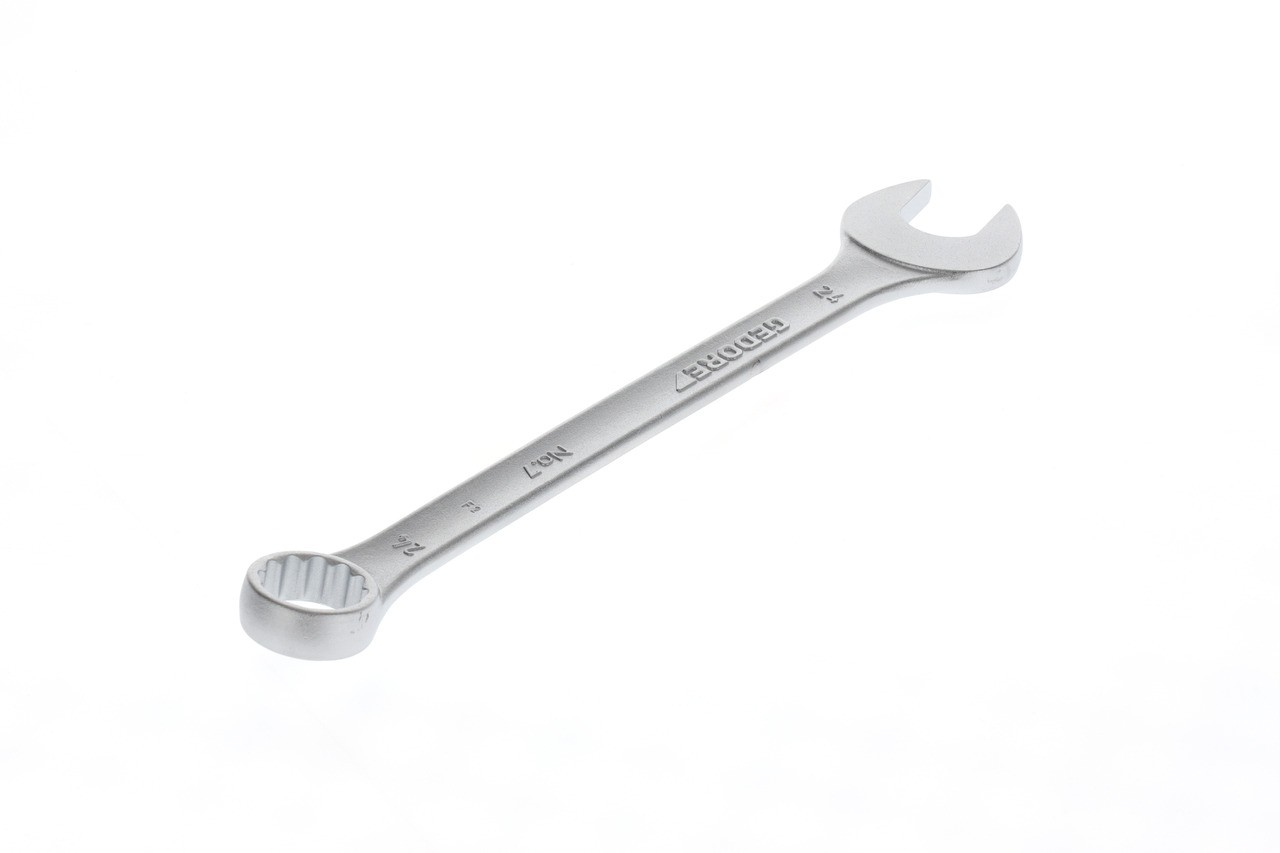 7 24 Llave combinada de anillo y boca, perfil UD 24 mm